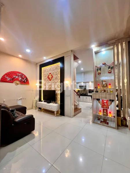 image DIJUAL RUMAH MODEL VILLA MEWAH – FULL FURNISH | KRAKATAU PALACE \U2728 (1)