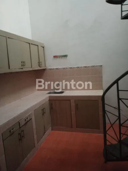 image DIJUAL RUMAH SIAP HUNI DAN TERAWAT DEKAT RAYA DHARMAHUSADA (2)