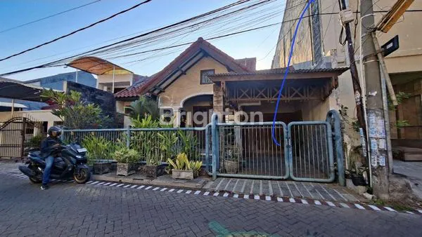 image DIJUAL RUMAH FULL FURNISH TENGAH KOTA SEMOLOWARU (1)