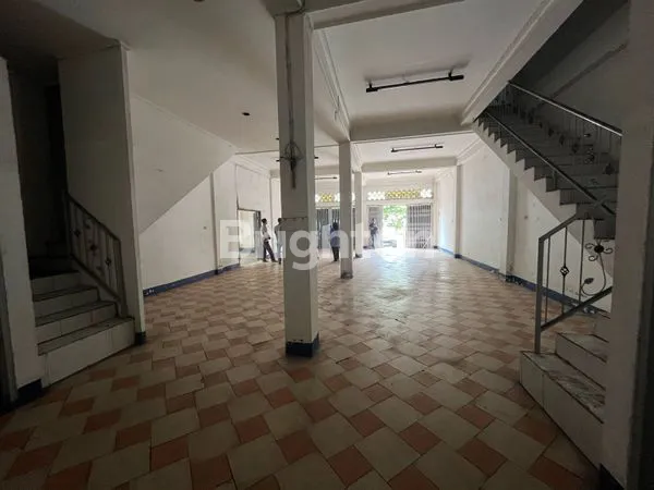 image RUKO 3 LANTAI DI KEDATON, LOKASI PUSAT & PARKIR LUAS (4)