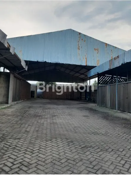 image GUDANG SIAP PAKAI, LOKASI PINGGIR JALAN MEDAN-BINJAI (4)