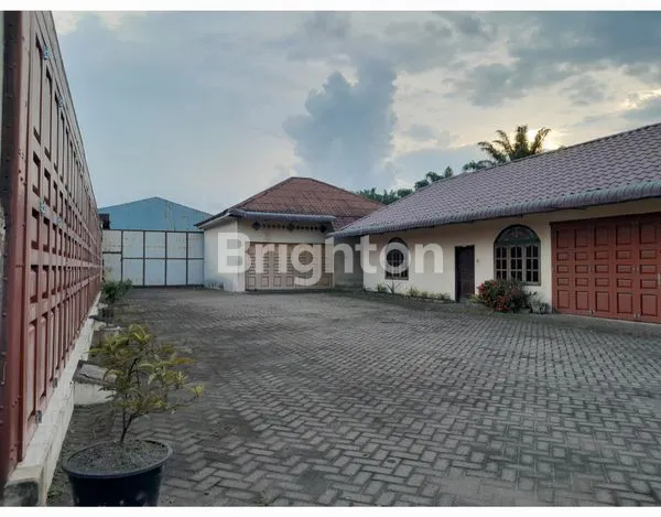 image GUDANG SIAP PAKAI, LOKASI PINGGIR JALAN MEDAN-BINJAI (5)