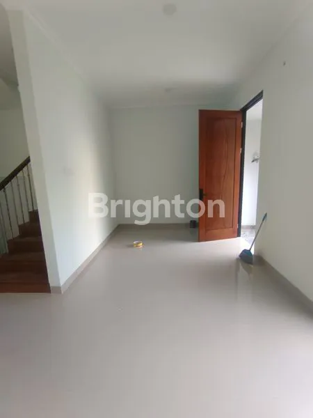 image RUMAH BARU RENOVASI, SIAP HUNI (5)