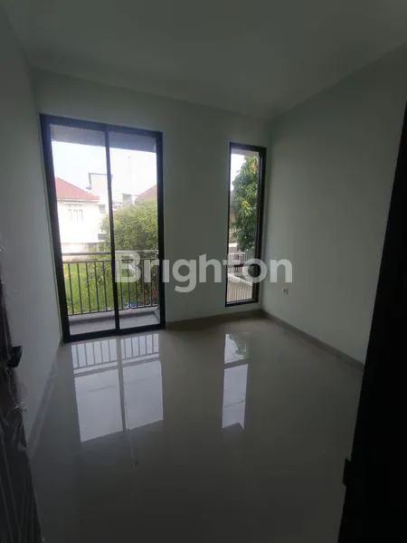 image RUMAH BARU RENOVASI, SIAP HUNI (7)