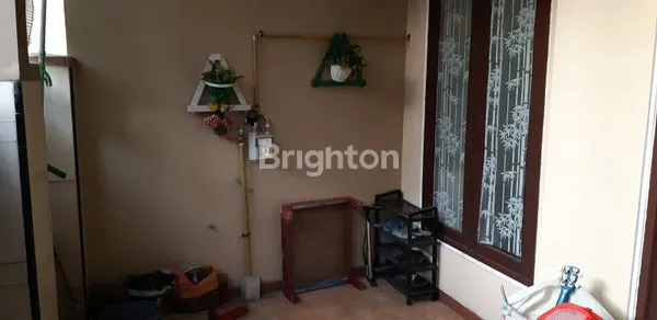 image DI JUAL RUMAH 2 LANTAI DI MANUKAN (2)