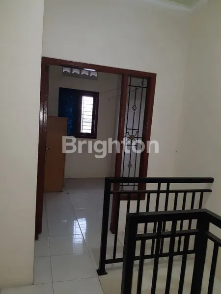 image DI JUAL RUMAH 2 LANTAI DI MANUKAN (5)