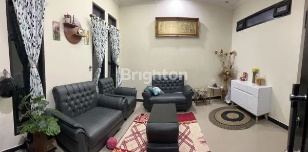 image RUMAH MEWAH DI PERUM SAMARINDA CITY DEKAT DENGAN RUMAH SAKIT MOEIS (7)