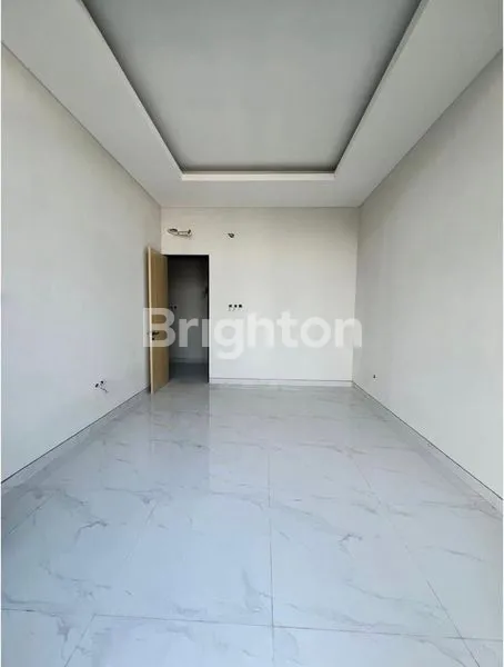 image RUMAH MEWAH 4 KT DI CLUSTER MOCA VRBANA, WIYUNG, SURABAYA (3)