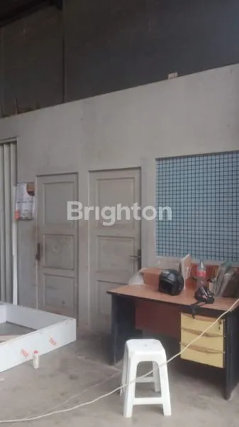 image GUDANG LUAS 645M² DI KAMAL, STRATEGIS & SIAP PAKAI (3)