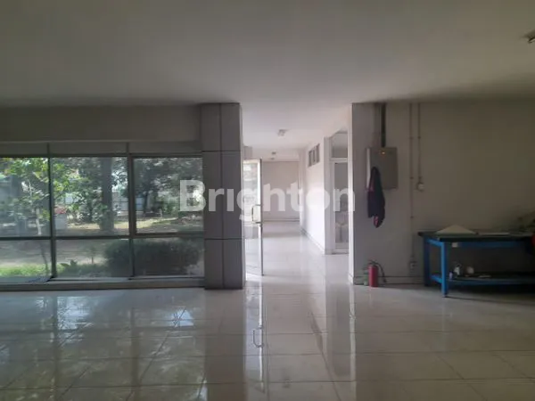 image GUDANG SIAP PAKAI LOKASI STRATEGIS BONUS CRANE HOIDT 5 TON LUAS TANAH 5.810, LUAS WORKSHOP 1500, LUAS OFFICE  250 SERTIFIKAT SHM (4)