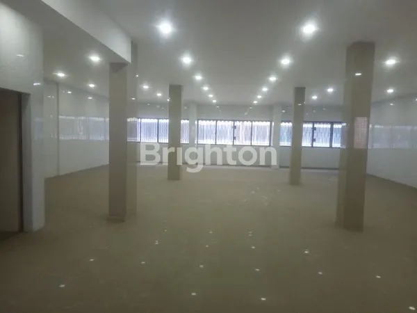 image RUKO GANDENG 3 UNIT ..STRATEGIS 3 LANTAI DI PUSAT KOTA MEDAN (7)