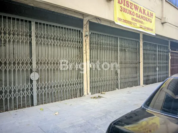 image RUKO GANDENG 3 UNIT ..STRATEGIS 3 LANTAI DI PUSAT KOTA MEDAN (2)