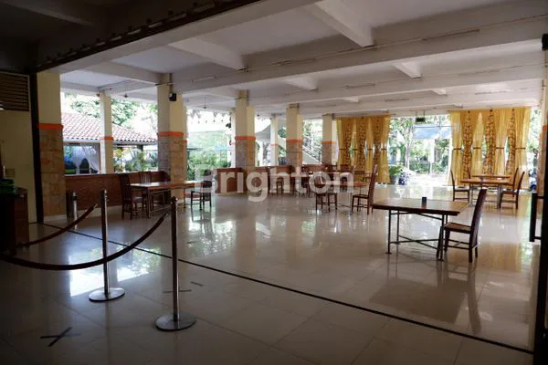 image BANGUNAN EX RESTO LOKASI STRATEGIS MANAHAN (8)