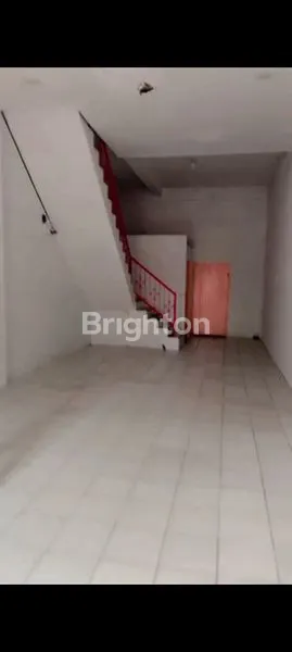 image RUKO 2 ½ TINGKAT SIAP HUNI DI JL KRAKATAU (1)