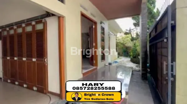 image DI JUAL RUMAH MEWAH 2 LANTAI HARGA NEGO, LOKASI DITENGAH KOTA DENGAN SUASANA YANG NYAMAN DAN TENANG SESUAI KEBUTUHAN UNTUK KELUARGA ANDA DAN DEKAT DENGAN INFRASTRUKTUR PENTNG HARGA YANG KOMPETITIF SESUAI DENGAN KUALITAS STRUKTUR BANGUNAN YANG TAHAN GEMPA! (2)