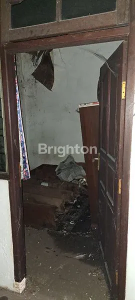 image RUMAH HUNIAN LAMA DI LOKASI SETIABUDI JAKARTA SELATAN SHM (5)