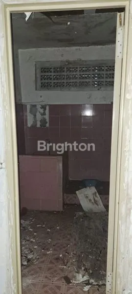 image RUMAH HUNIAN LAMA DI LOKASI SETIABUDI JAKARTA SELATAN SHM (6)