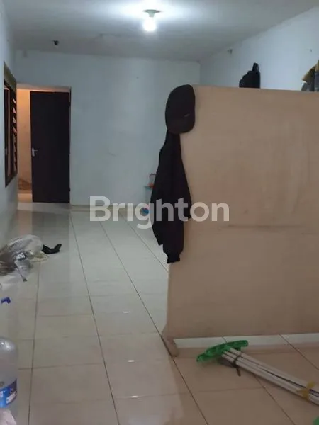 image RUMAH 1 LANTAI DEKAT STASIUN KERETA DI PERUMAHAN TAMAN KOTA JAKARTA BARAT (6)