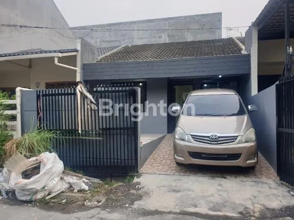 image RUMAH 1 LANTAI DEKAT STASIUN KERETA DI PERUMAHAN TAMAN KOTA JAKARTA BARAT (1)