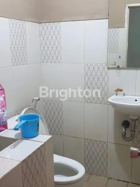 image RUMAH 1 LANTAI DEKAT STASIUN KERETA DI PERUMAHAN TAMAN KOTA JAKARTA BARAT (8)