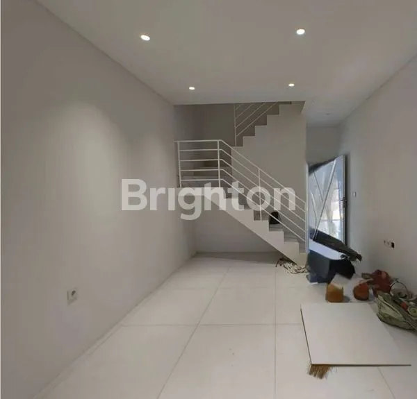 image RUMAH BARU TIGA LANTAI DURI KEPA (4)