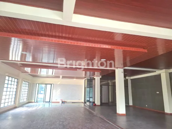 image GEDUNG KOMERSIAL TIGA LANTAI DI HIGH TRAFFIC GANDARIA KEBAYORAN BARU (5)