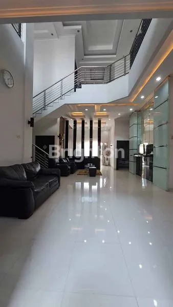 image RUMAH MINIMALIS KERTAJAYA SIAP HUNI STRATEGIS DEKAT GALAXY MALL\N (4)