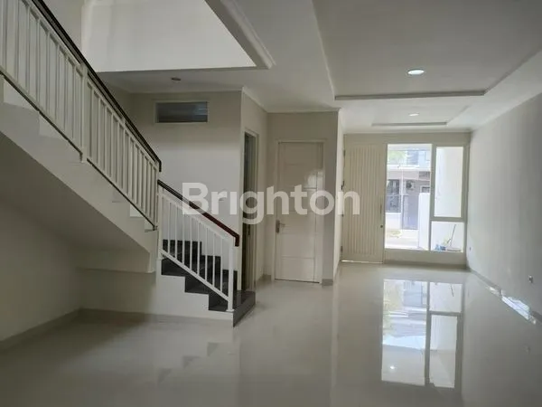 image DIJUAL RUMAH MANYAR 2 LANTAI  (4)