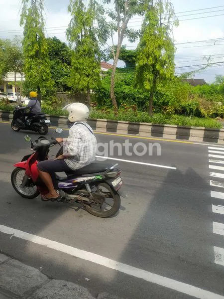 image RUKO STRATEGIS DI JALAN BY PASS NGURAH RAI, LT 100M² (5)