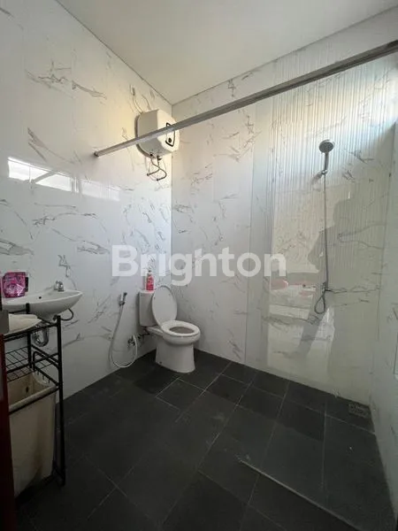 image DIJUAL RUMAH 2 LANTAI FULL FURNISHED SIAP HUNI FACADE CANTIK AREA GRAND PERMATA JINGGA MANGLIAWAN PAKIS KABUPATEN MALANG (7)