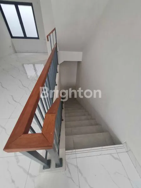 image RUKO 3 LANTAI ( 2.5 BANGUNAN ) STRATEGIS DI DOWNTOWN MADISON KOTA WISATA . (5)