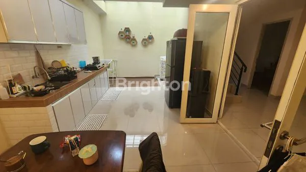 image RUMAH 2 LANTAI DI SERPONG GARDEN 2 (2)