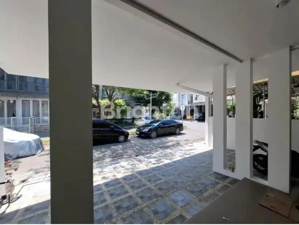 image PERUMAHAN ELITE GAYUNGSARI DEKAT MASJID AGUNG (2)