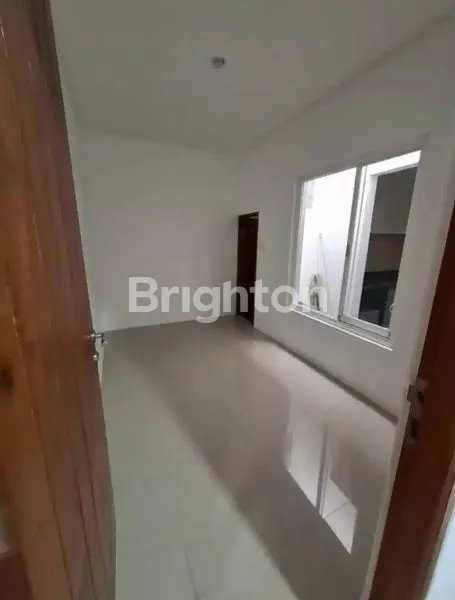 image PERUMAHAN ELITE GAYUNGSARI DEKAT MASJID AGUNG (6)