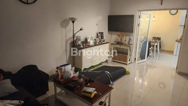 image RUMAH 2 LANTAI SIAP HUNI DI SERPONG GARDEN 2 (5)