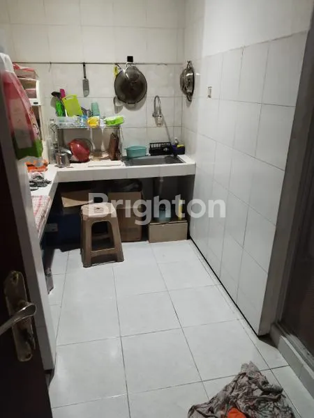 image RUMAH 2 LANTAI DI JEMURSARI, LT 165M², 4 KT (6)