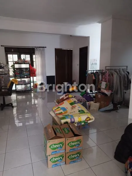 image RUMAH 2 LANTAI DI JEMURSARI, LT 165M², 4 KT (5)