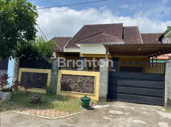 image RUMAH 2 LANTAI SIAP HUNI DEKAT KOTA (2)