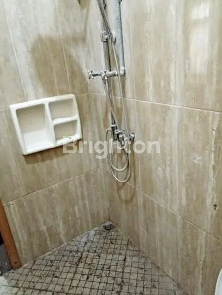 image RUMAH STRATEGIS DI PONDOK CHANDRA, LT 180M² (4)