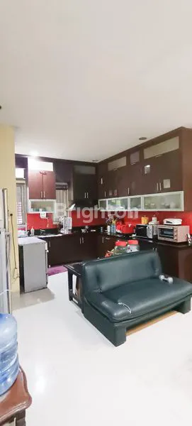 image RUMAH STRATEGIS DI BSD, LT 250M² DEKAT TOL & STASIUN (7)