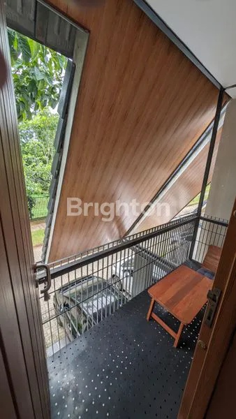 image RUMAH MODERN MINIMALIS DI PERBATASAN GADING SERPONG DAN BSD (8)