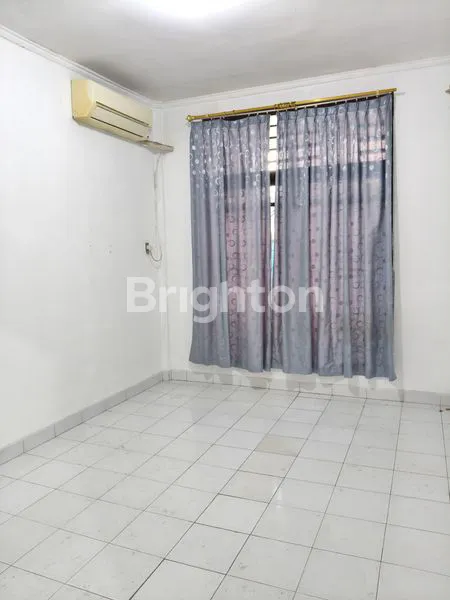image RUMAH DURI KEPA 2 LANTAI DEKAT CENTRAL PARK MALL JAJARTA BARAT (4)
