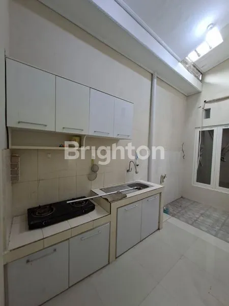 image RUMAH CANTIK PERUMAHAN CLUSTER DI SUKOHARJO (6)