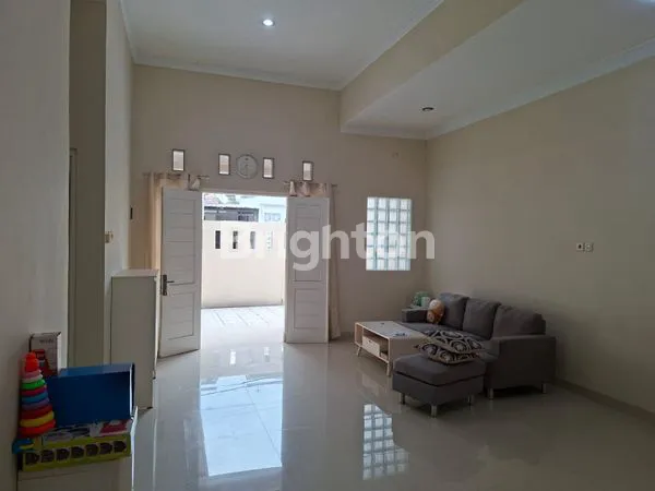 image RUMAH CANTIK PERUMAHAN CLUSTER DI SUKOHARJO (8)