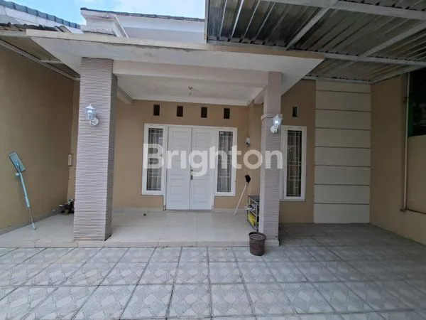 image RUMAH CANTIK PERUMAHAN CLUSTER DI SUKOHARJO (2)