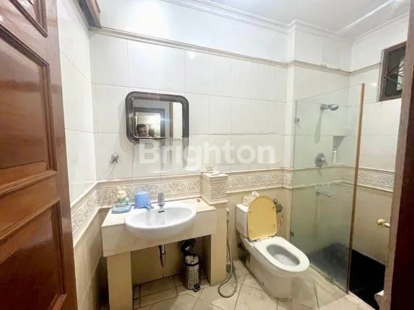 image RUMAH MEWAH DENGAN KOLAM RENANG BINTARO SEKTOR 1 (5)