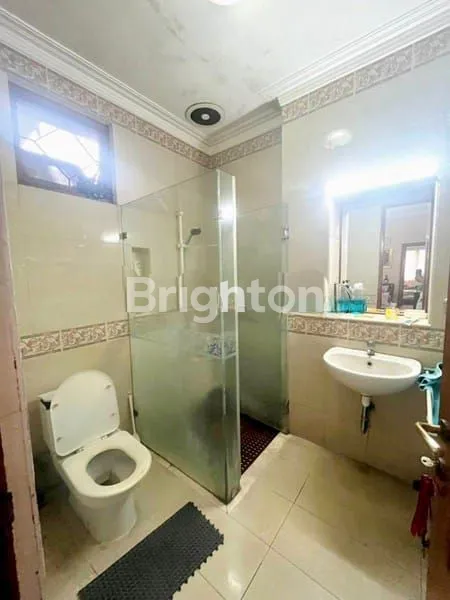 image RUMAH MEWAH DENGAN KOLAM RENANG BINTARO SEKTOR 1 (3)