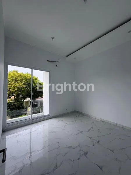 image RUMAH 2 LANTAI BARU GRESS, MODERN MINIMALIS, LUAS SIAP HUNI (4)