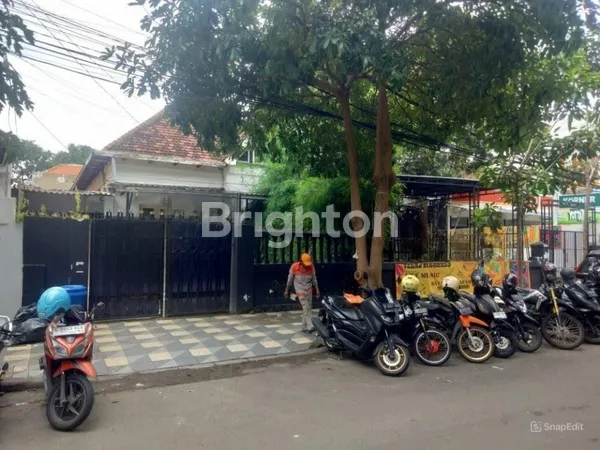 image RUMAH TAMAN BUNGKUL TENGAH KOTA COCOK UTK KOMERSIAL STRATEGIS DEKAT RAYA DARMO (1)