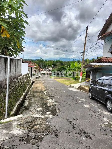 image RUMAH SIAP HUNI SHM DI SEDAYU PERMAI (7)